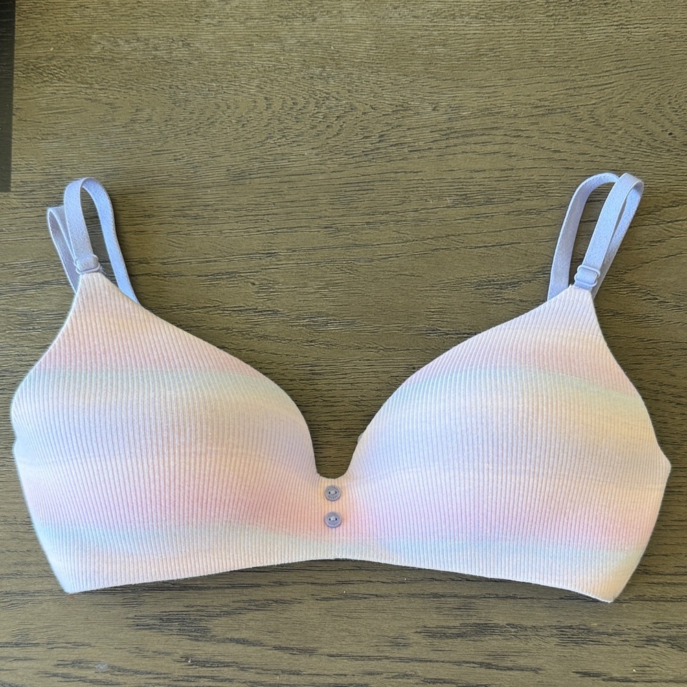 Victoria's Secret Pastel Rainbow Ribbed Wireless Bra 32D Excellent Condition!